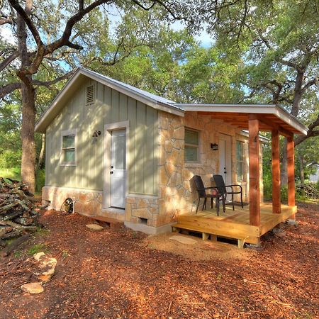 Cabins At Flite Acres - Mockingbird Cabin Wimberley Extérieur photo