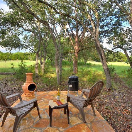 Cabins At Flite Acres - Mockingbird Cabin Wimberley Extérieur photo