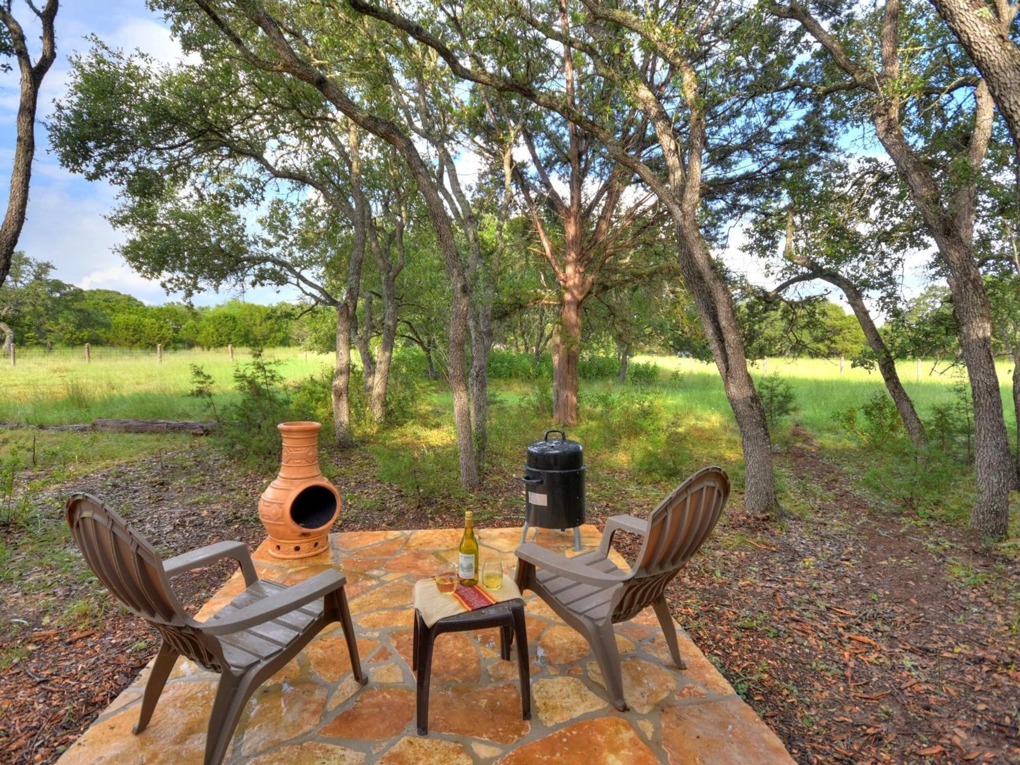 Cabins At Flite Acres - Mockingbird Cabin Wimberley Extérieur photo